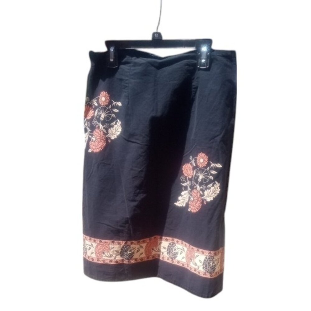 Speechless | Floral Black Skirt | Side Zip | Medium | GUC